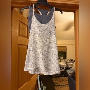 Lululemon grey and white tank top with built in bra